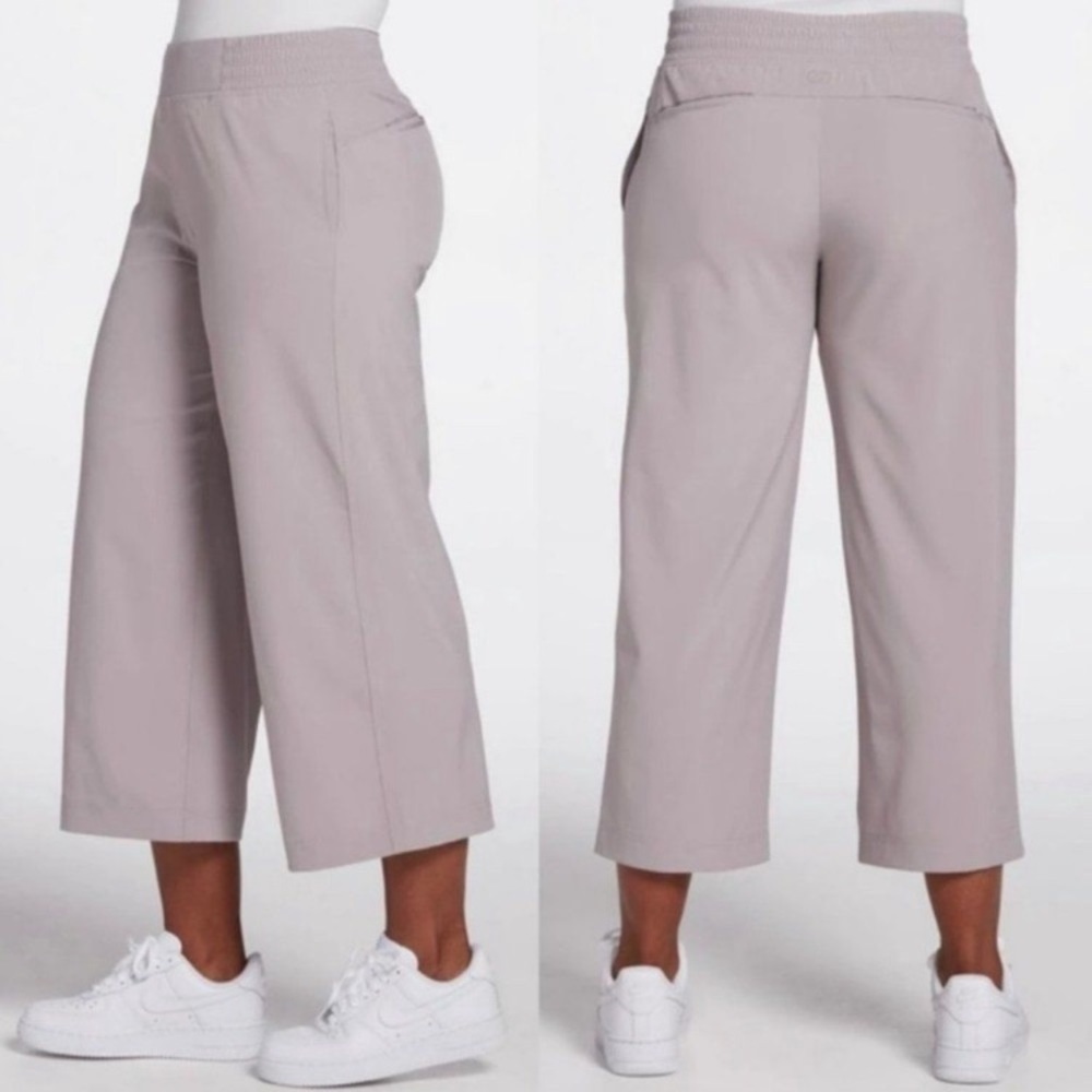 Calia by Carrie Underwood Journey Collection Mid Rise Crop Wide Leg Pant